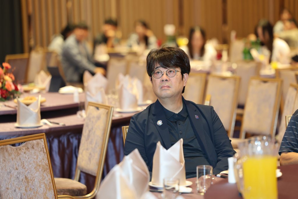 中華民國專任運動教練協會