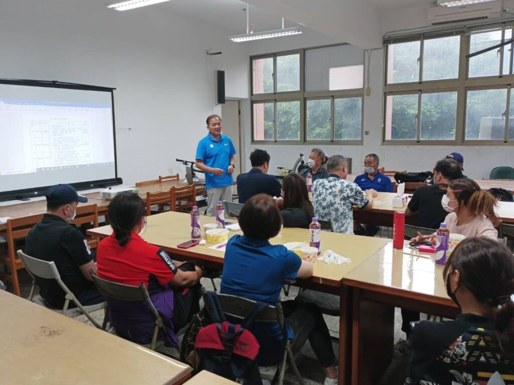 中華民國專任運動教練協會